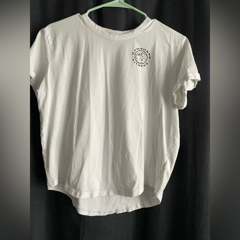 white gymshark tee